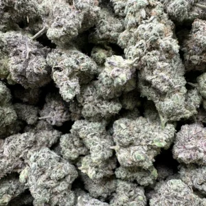 El Guapo top-shelf flower macro displaying refined frosty bud structure with crystalline trichome coating